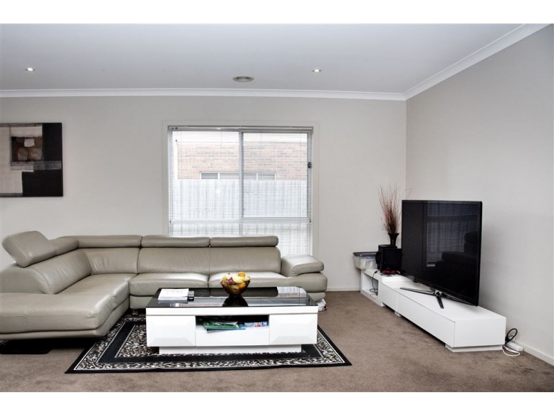 9 Windorah drive, Point Cook VIC 3030