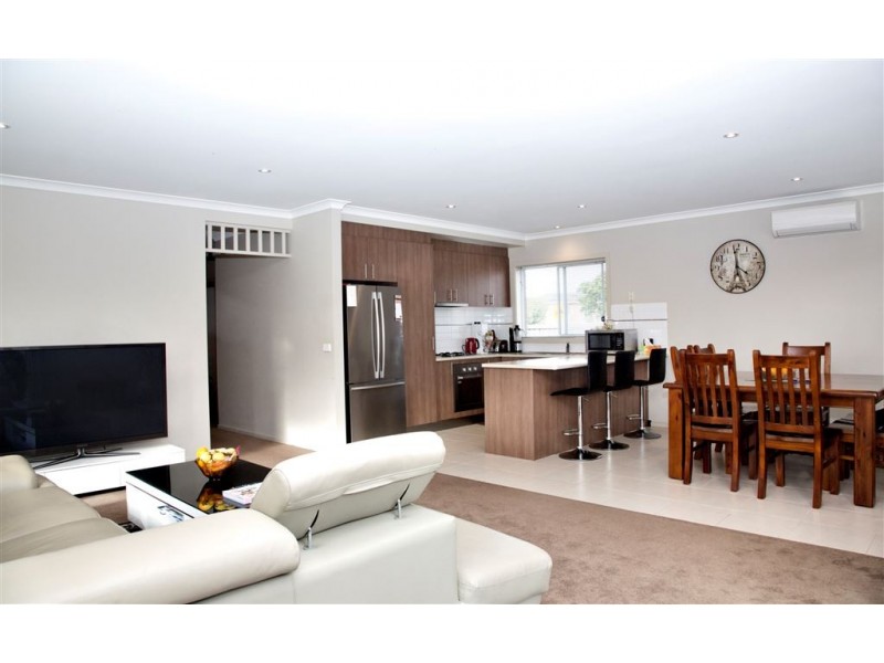 9 Windorah drive, Point Cook VIC 3030