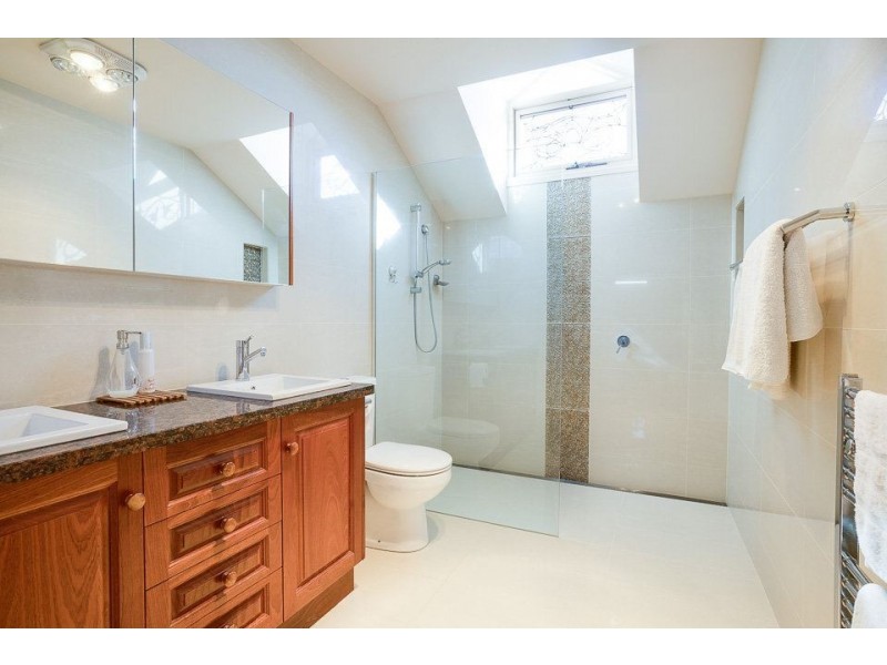 1A Mary Avenue, Werribee VIC 3030