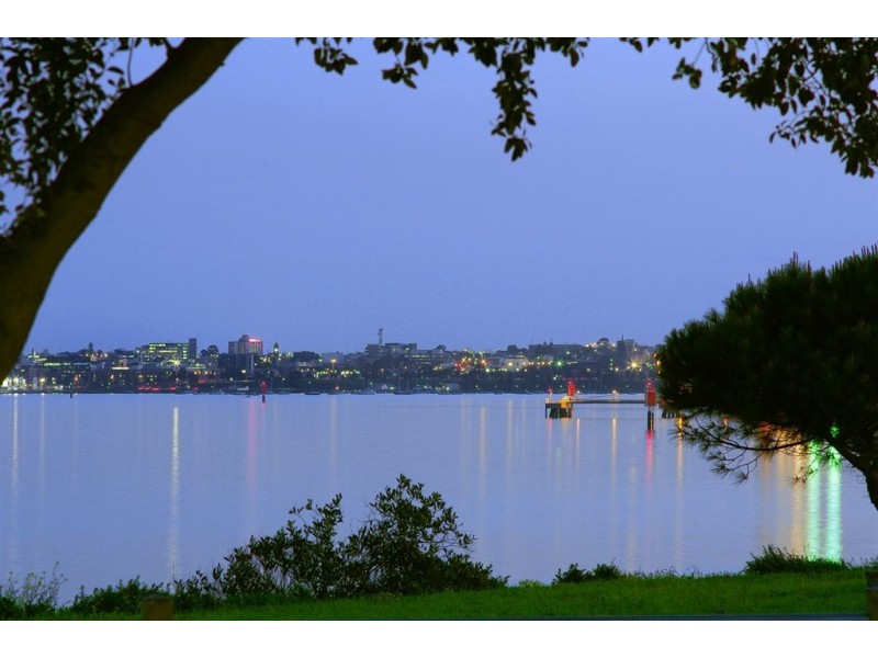 29 The Esplanade, North Shore VIC 3214