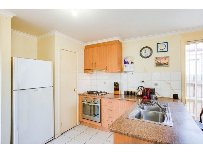 2/9 Governor Close, Tarneit VIC 3029