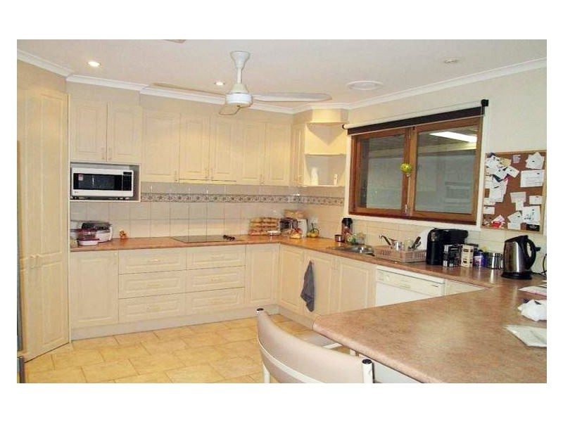 4 Minogue Crescent, Hoppers Crossing VIC 3029