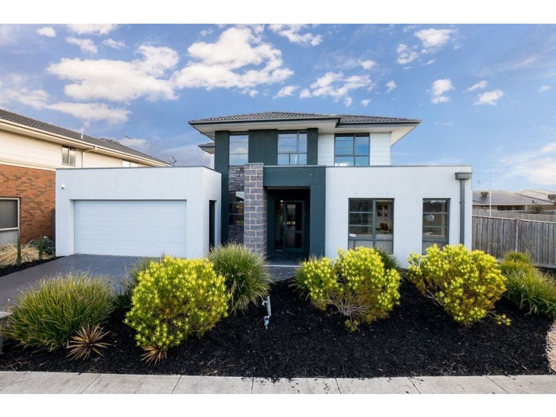 7 Windorah Drive, Point Cook VIC 3030