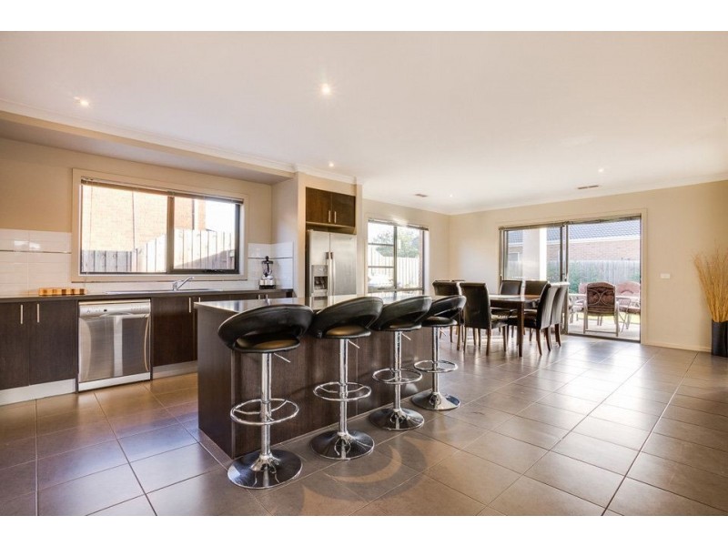 7 Windorah Drive, Point Cook VIC 3030