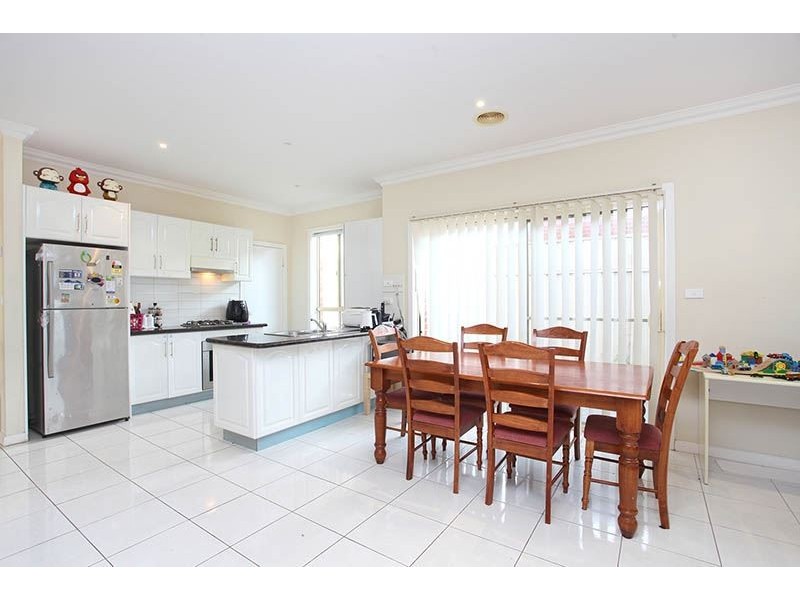 4/8-10 Harmony Drive, Tarneit VIC 3029