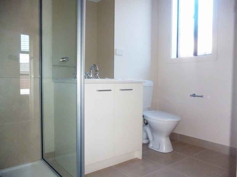 8 Ixora Crescent, Wyndham Vale VIC 3024