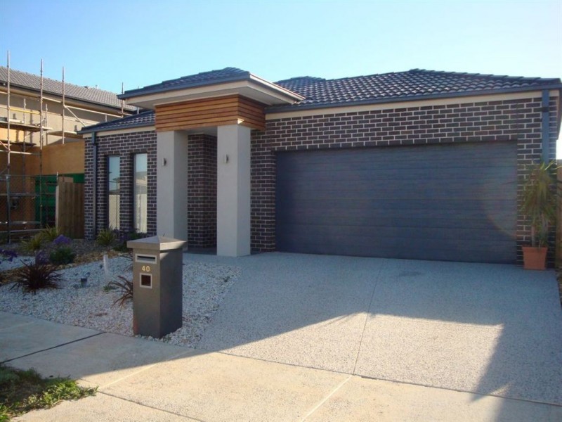 40 Arrowgrass Drive, Point Cook VIC 3030