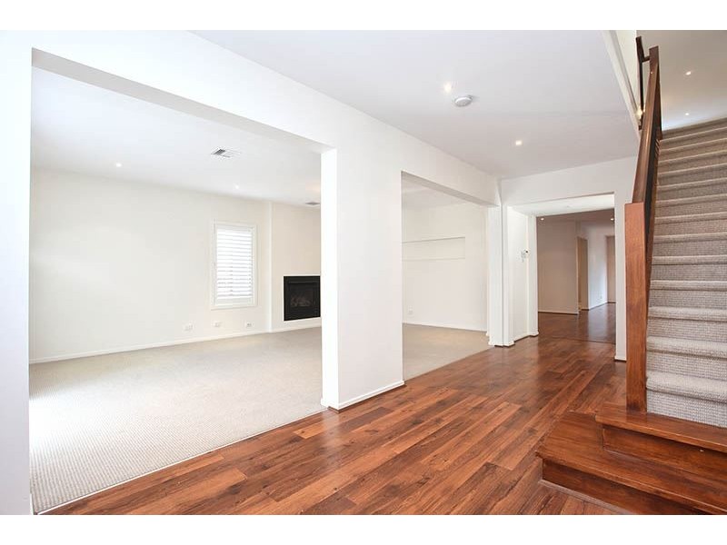 26 Canegrass Drive, Point Cook VIC 3030