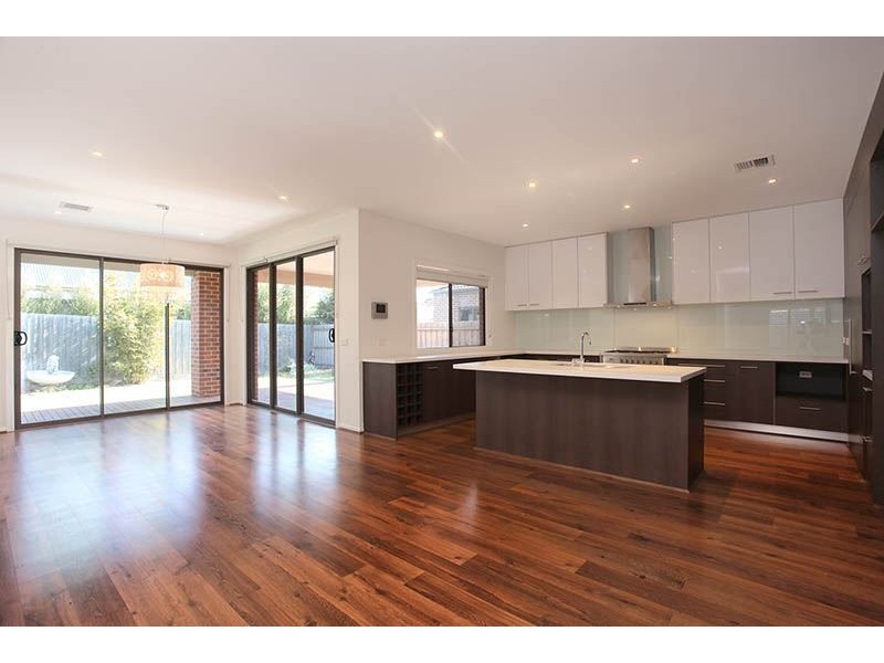 26 Canegrass Drive, Point Cook VIC 3030