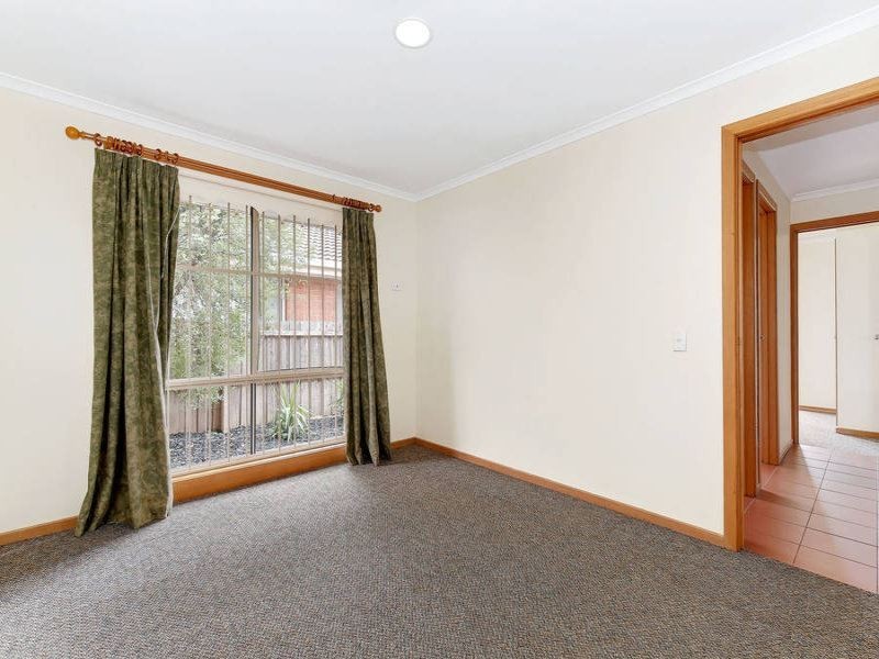 1/30 Silvereye Crescent, Werribee VIC 3030