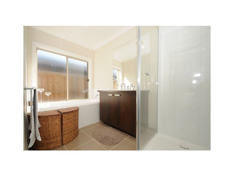 8 Isabella Way, Tarneit VIC 3029