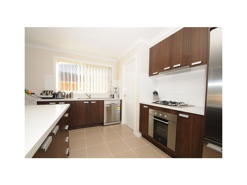 8 Isabella Way, Tarneit VIC 3029