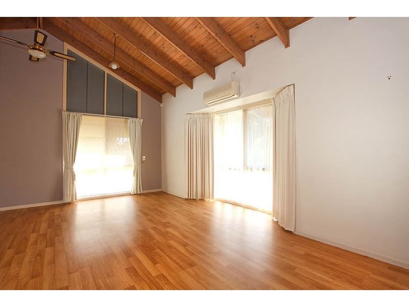 30 Kimberley Road, Werribee VIC 3030