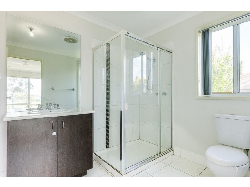 107 Manor Lakes Boulevard, Wyndham Vale VIC 3024