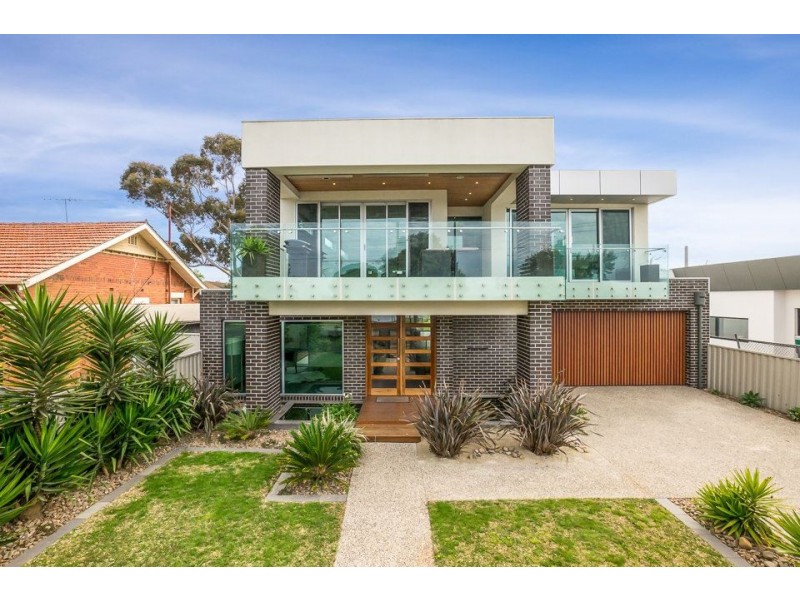 29 The Esplanade, North Shore VIC 3214