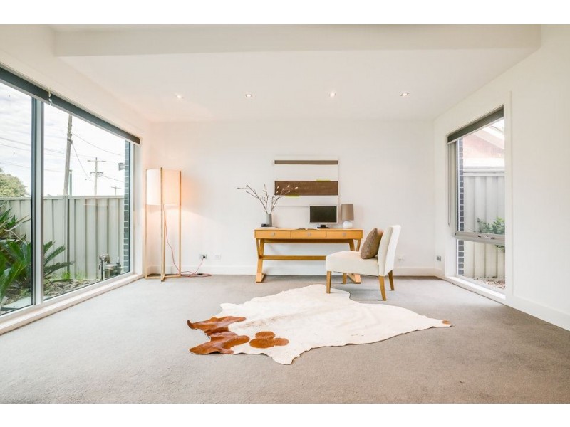 29 The Esplanade, North Shore VIC 3214