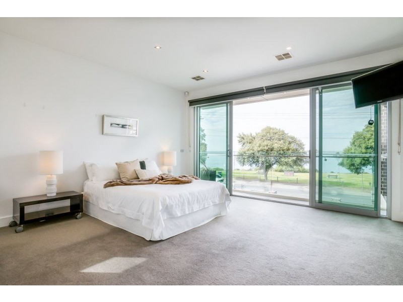 29 The Esplanade, North Shore VIC 3214