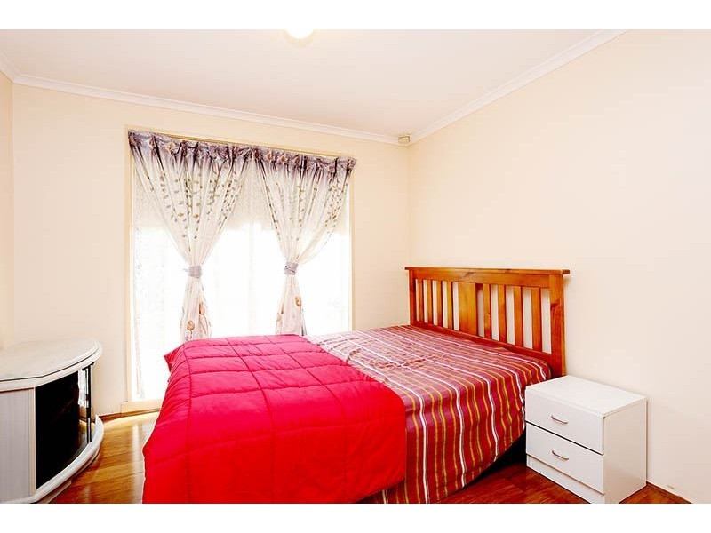 2 Courtney Ave, Hoppers Crossing VIC 3029