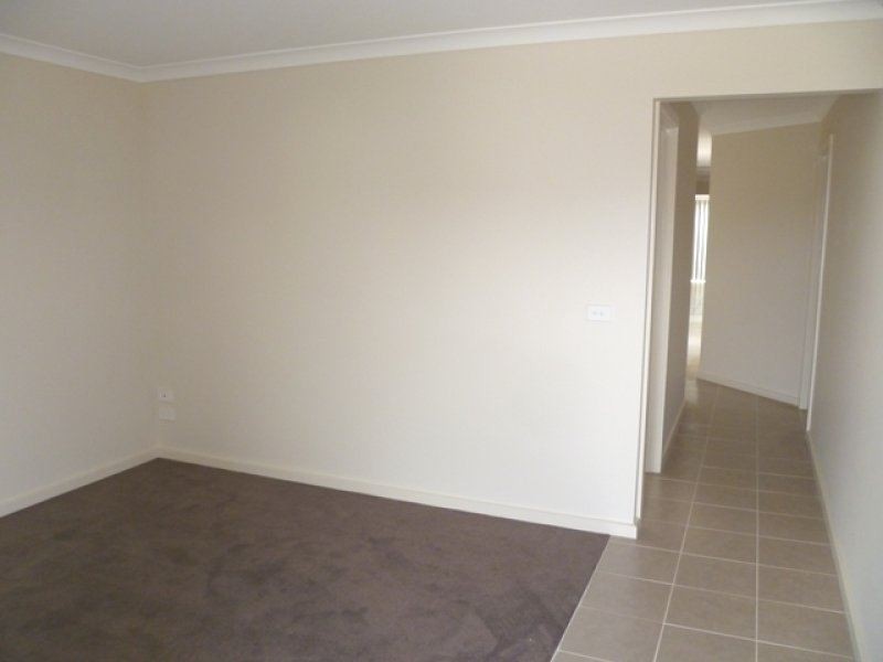 2/8 Flowergum Crescent, Tarneit VIC 3029