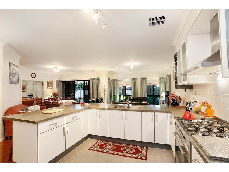 14 Fiddlewood Turn, Melton West VIC 3337