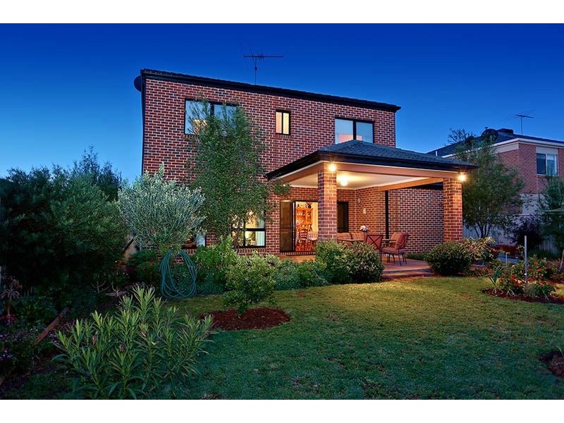 14 Fiddlewood Turn, Melton West VIC 3337