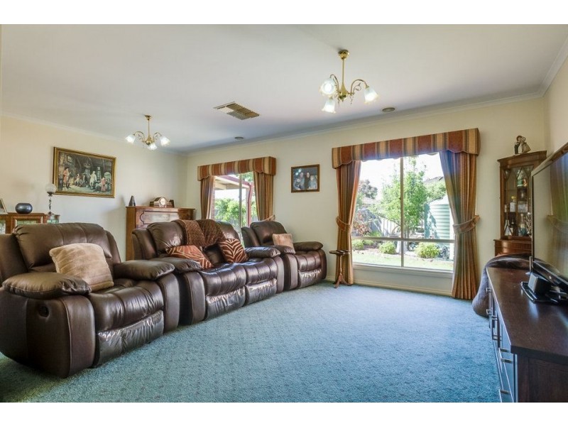 12 Anna Court, Werribee VIC 3030