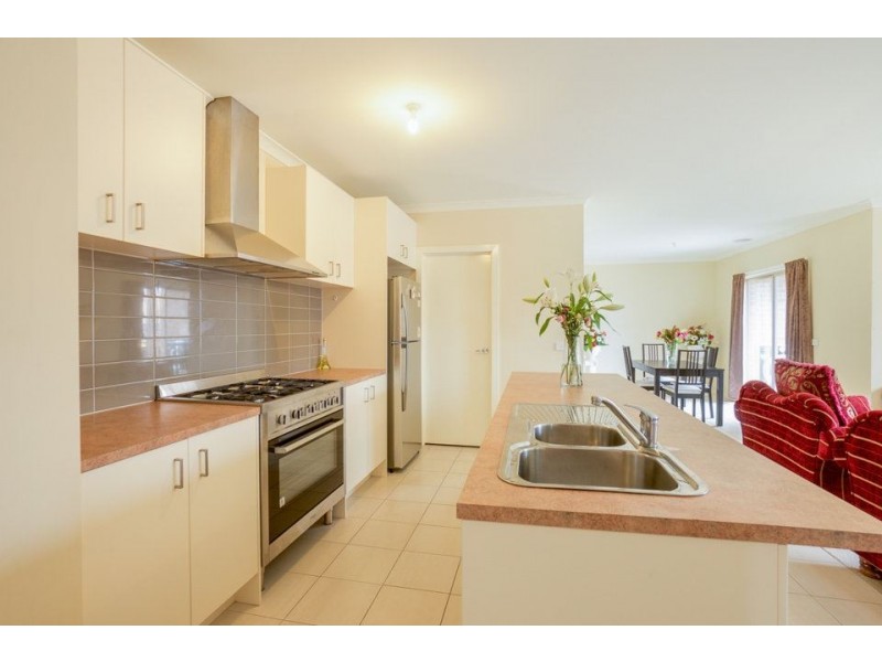 290 Saltwater Promenade, Point Cook VIC 3030