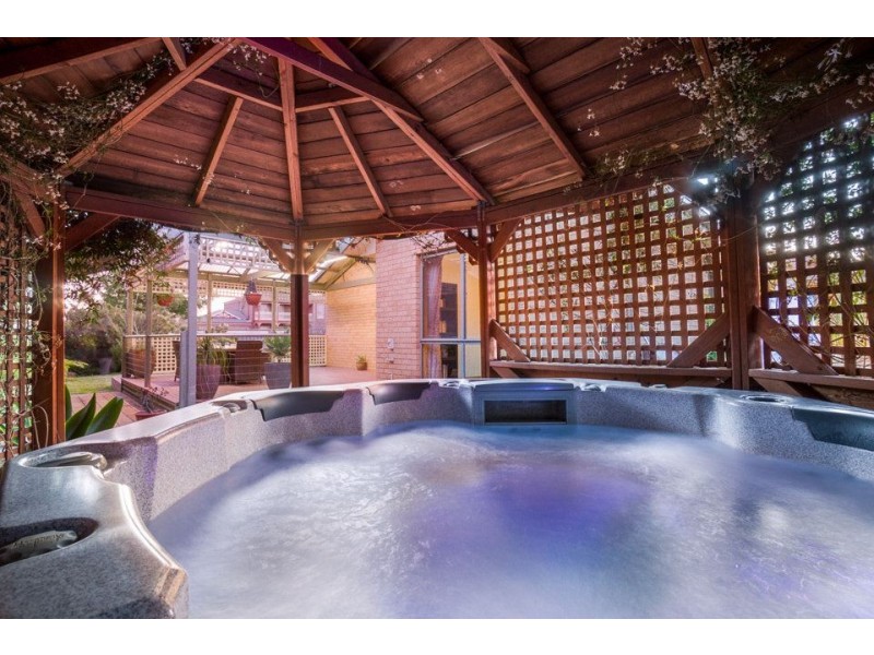 12 Lollypop Drive, Wyndham Vale VIC 3024