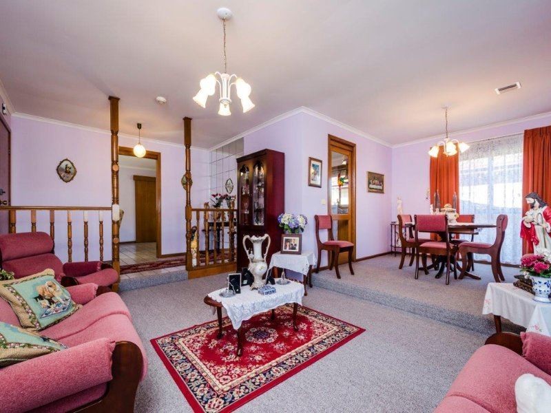 98 Hogans Road, Hoppers Crossing VIC 3029