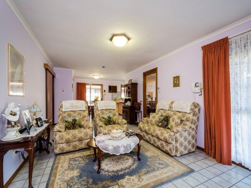 98 Hogans Road, Hoppers Crossing VIC 3029