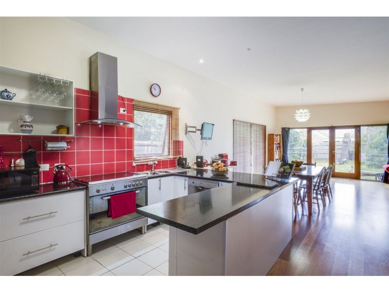 8 Deutgam Street, Werribee VIC 3030