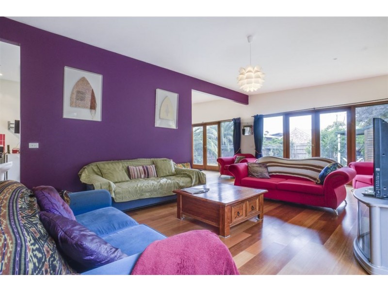 8 Deutgam Street, Werribee VIC 3030