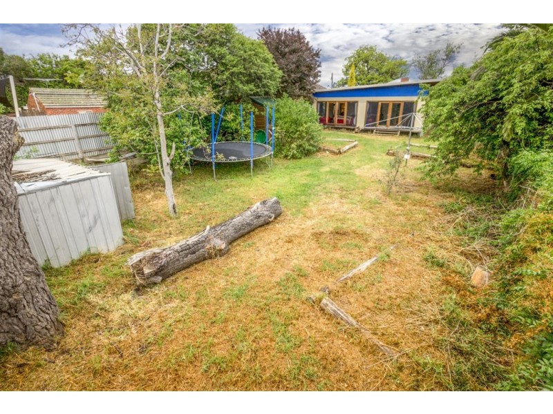 8 Deutgam Street, Werribee VIC 3030