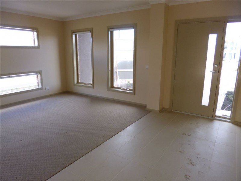 36 Scrubwren Drive, Williams Landing VIC 3027