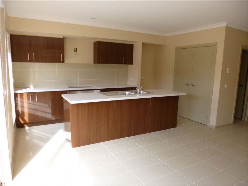 36 Scrubwren Drive, Williams Landing VIC 3027