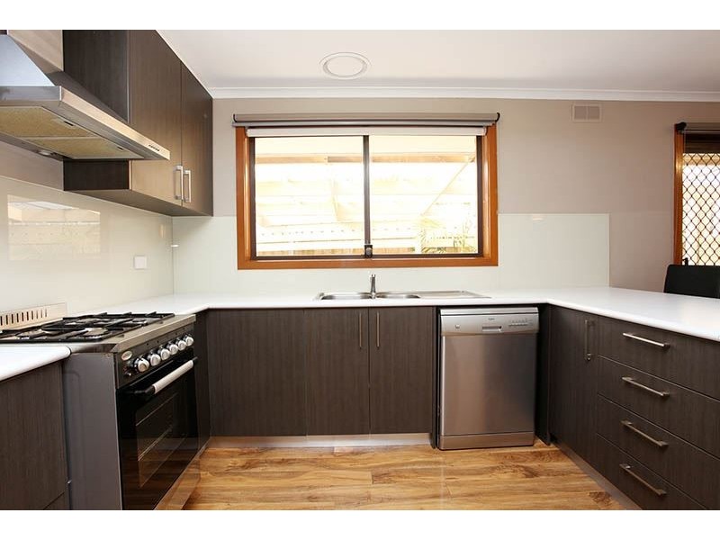 6 Iluka Drive, Wyndham Vale VIC 3024