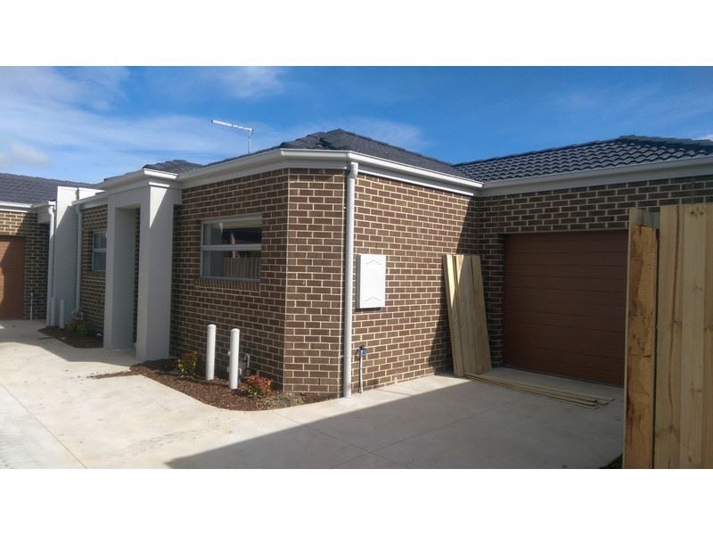 2/249 Bethany Road, Tarneit VIC 3029
