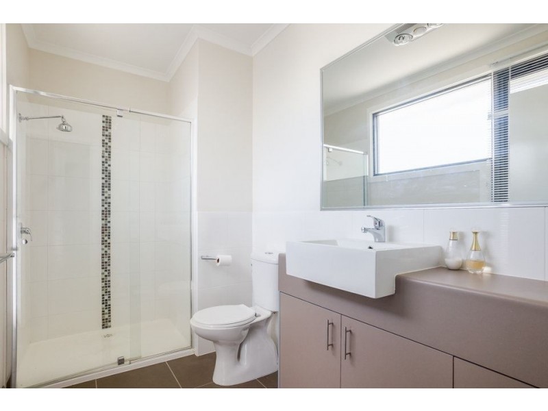 3/23-25 Seabeach Parade, North Shore VIC 3214