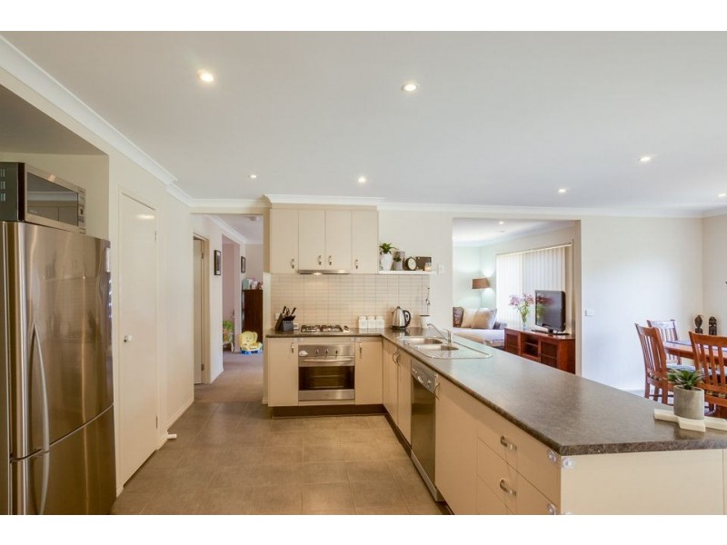 30 Holly Drive, Point Cook VIC 3030