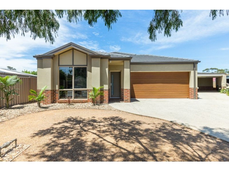 1/1 Penn Close, Werribee VIC 3030