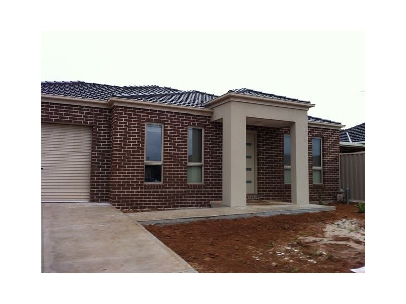 1/58 Wyndham Street, Werribee VIC 3030