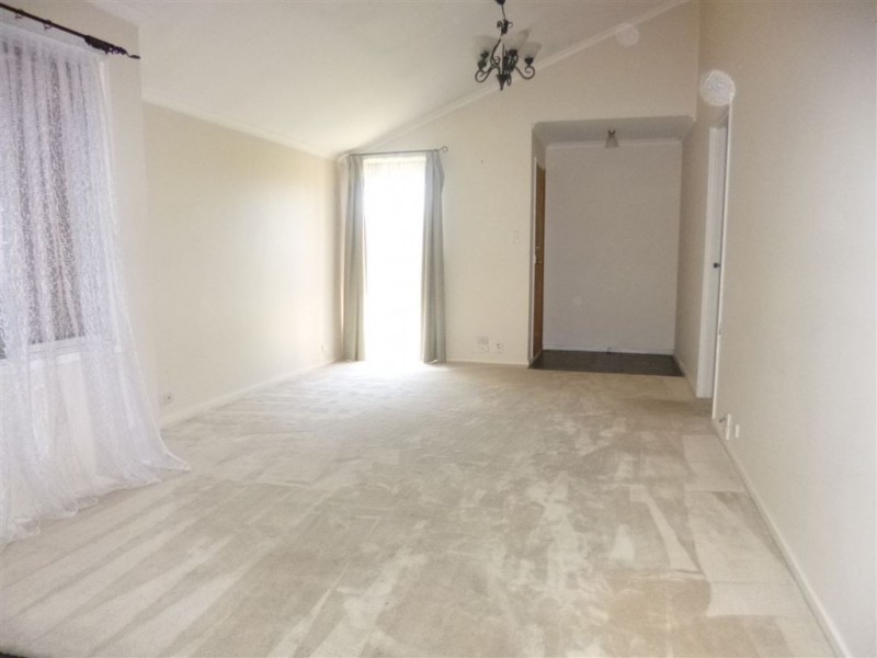 17 Queensbury Way, Werribee VIC 3030