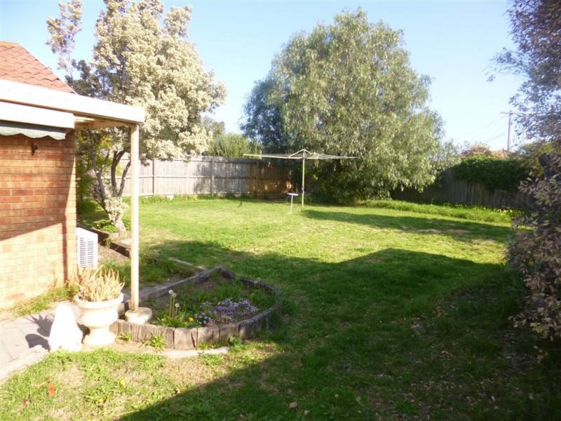 17 Queensbury Way, Werribee VIC 3030