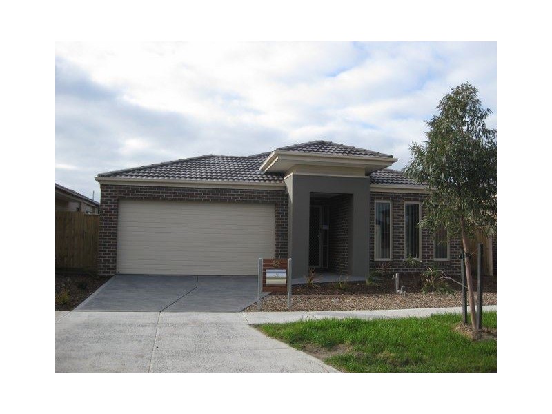 12 Mystic Grove, Point Cook VIC 3030