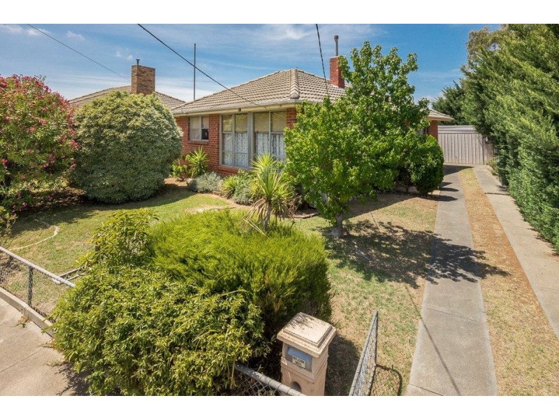 11 Deborah Street, Werribee VIC 3030