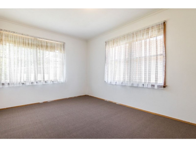 11 Deborah Street, Werribee VIC 3030