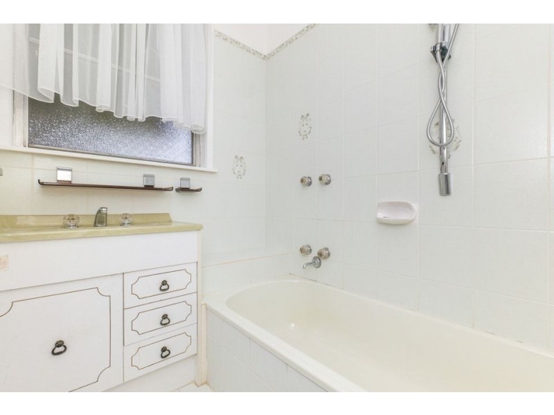 11 Deborah Street, Werribee VIC 3030