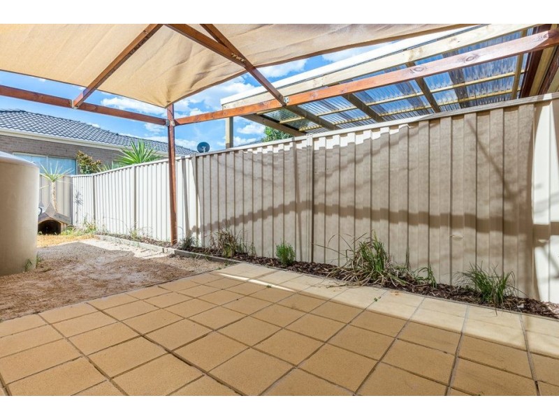 2/18 Vanderbilt Avenue, Truganina VIC 3029