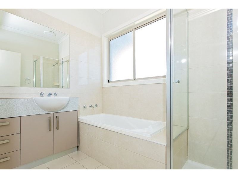 3 Kasem Drive, Werribee VIC 3030