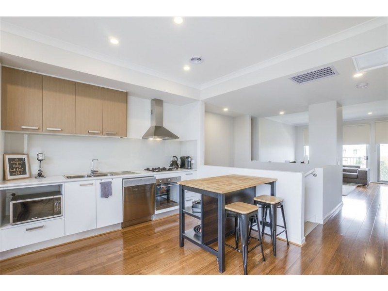 4 Tattersalls Lane, Point Cook VIC 3030